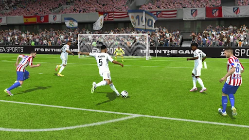 Descarga EA SPORTS FC™ Mobile 26 – El Mejor Juego de Fútbol - Screenshot 8